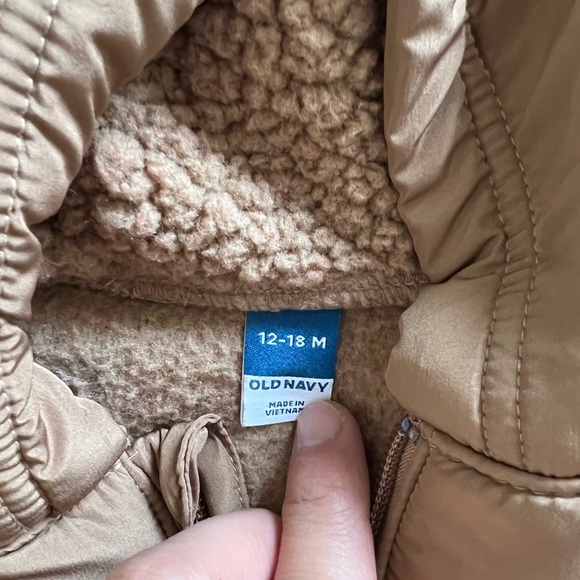 Old navy and H&M baby clothes
Size on the pictures - Picture 3 of 10